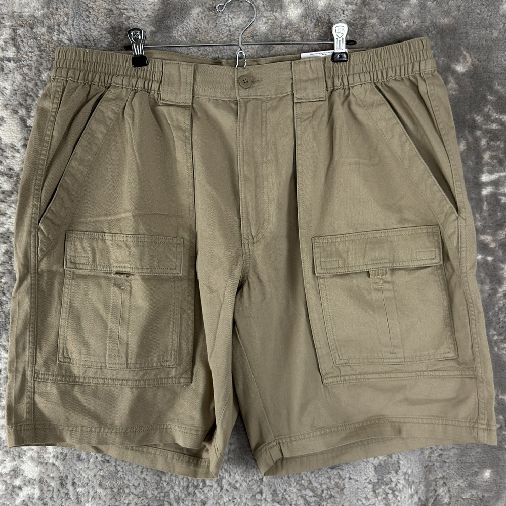 New St. John's Bay Size 46 Hiking Cargo Shorts Khaki Mens Short Sleeve Mens